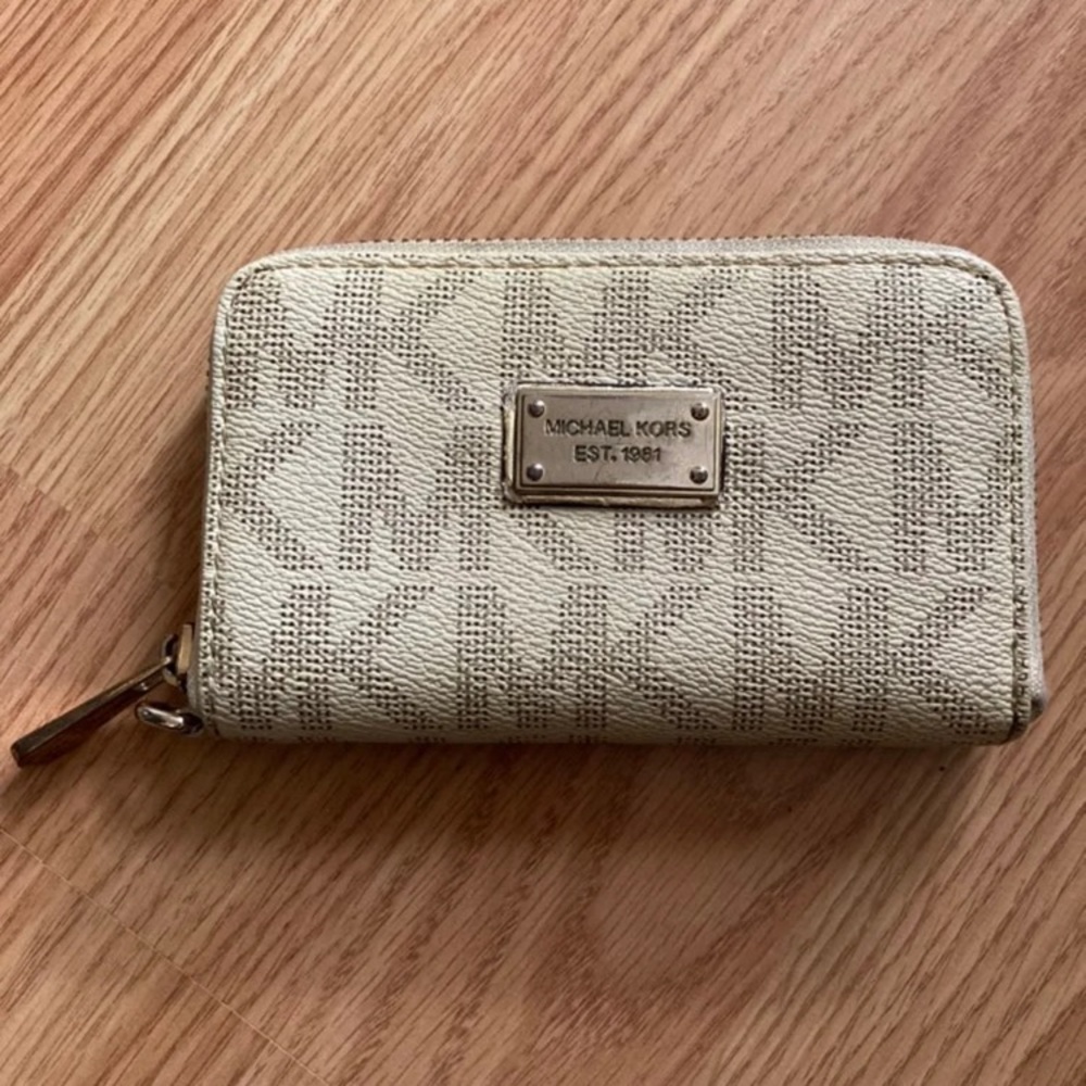 Micheal Kors Wallet